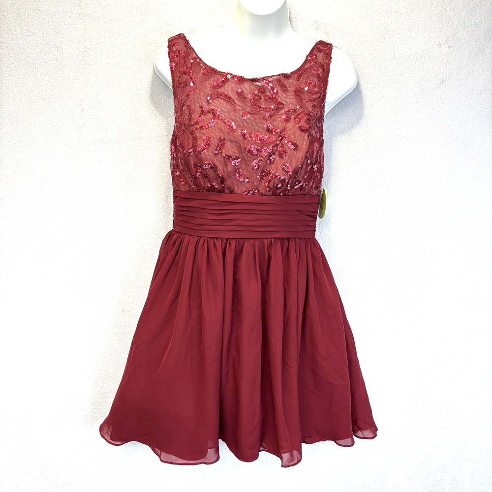 NWT Masquerade Valentines Dress Juniors 9 Red Sequin Chiffon Fit‎ & Flare Party